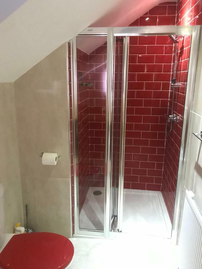 Sleeps 12 Hot Tub Sauna Cinema Pets Welcome Enniskillen Buitenkant foto